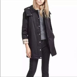 Burberry Brit Bowpark Raincoat w. Liner